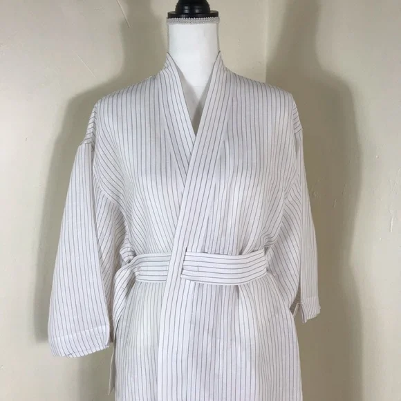 NEW Lunya resort linen silk robe - Picture 6 of 12
